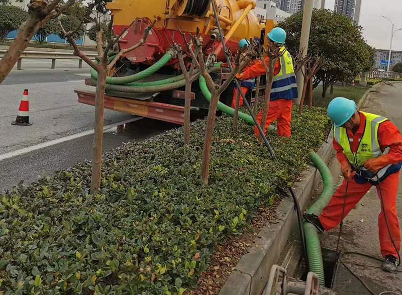 翁田镇市政管道清淤